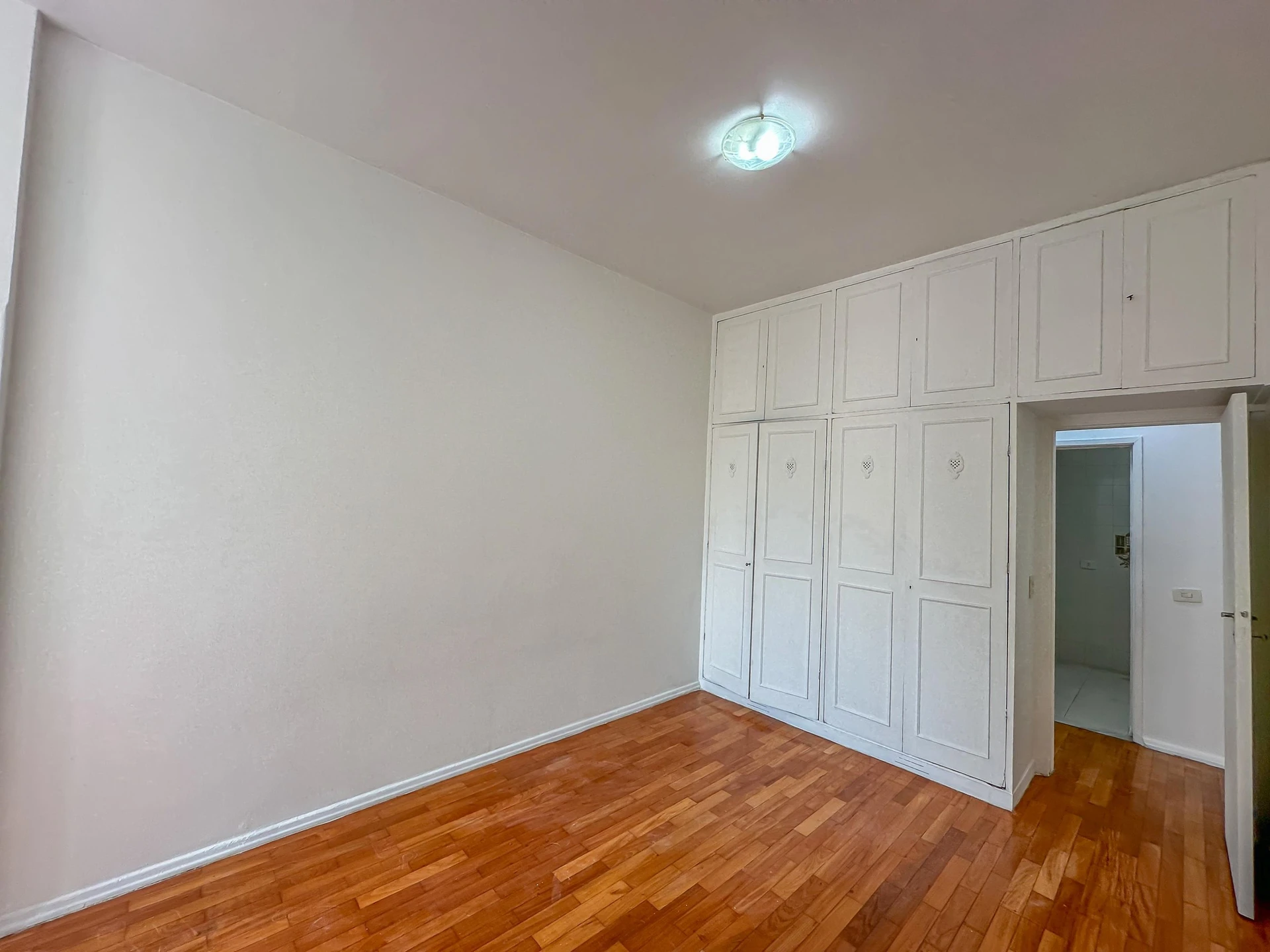 Washing machine in a 2-bedroom apartment, 80 m² — photo 46