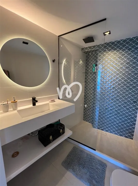 Furnished apartment with 4 bedrooms and 4 bathrooms — photo 21