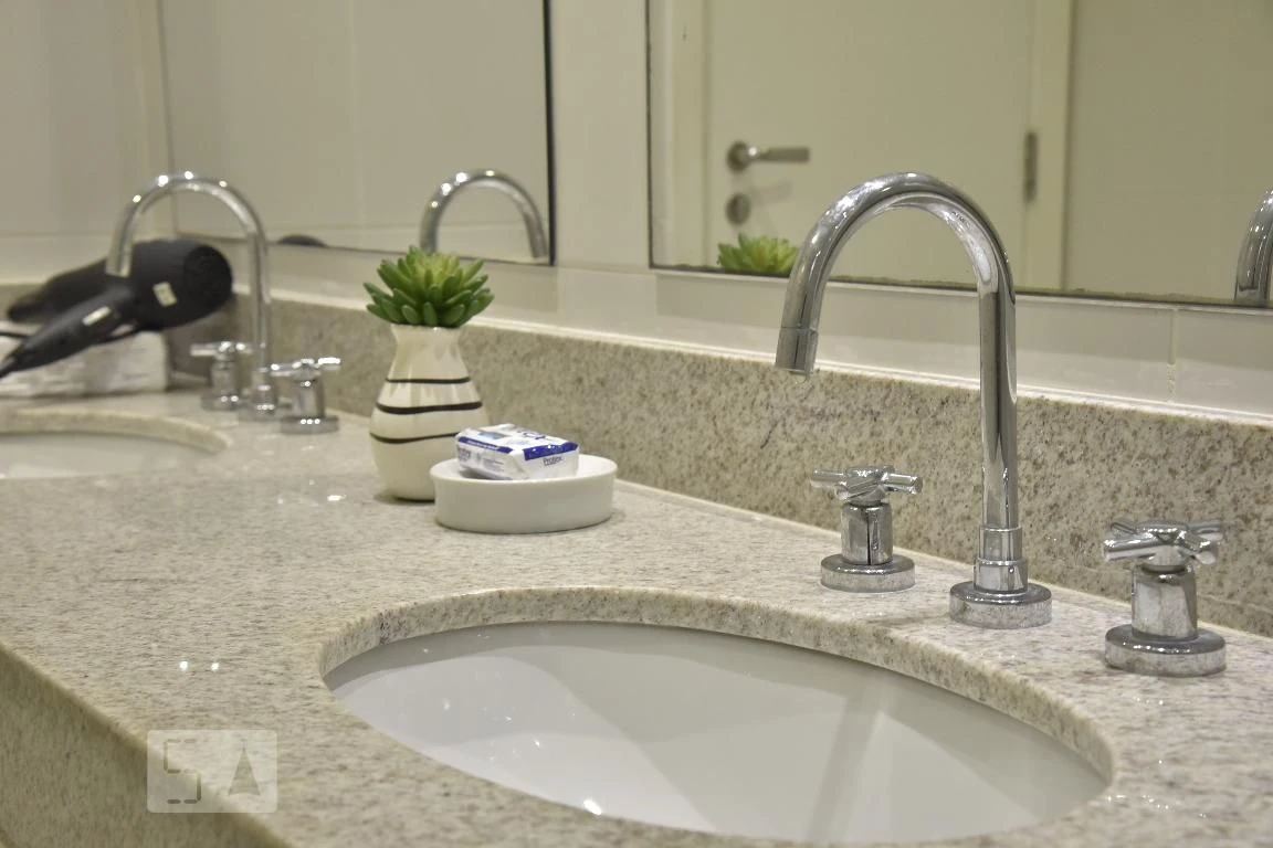 Apartamento mobiliado com 5 quartos e 2 suítes — photo 18
