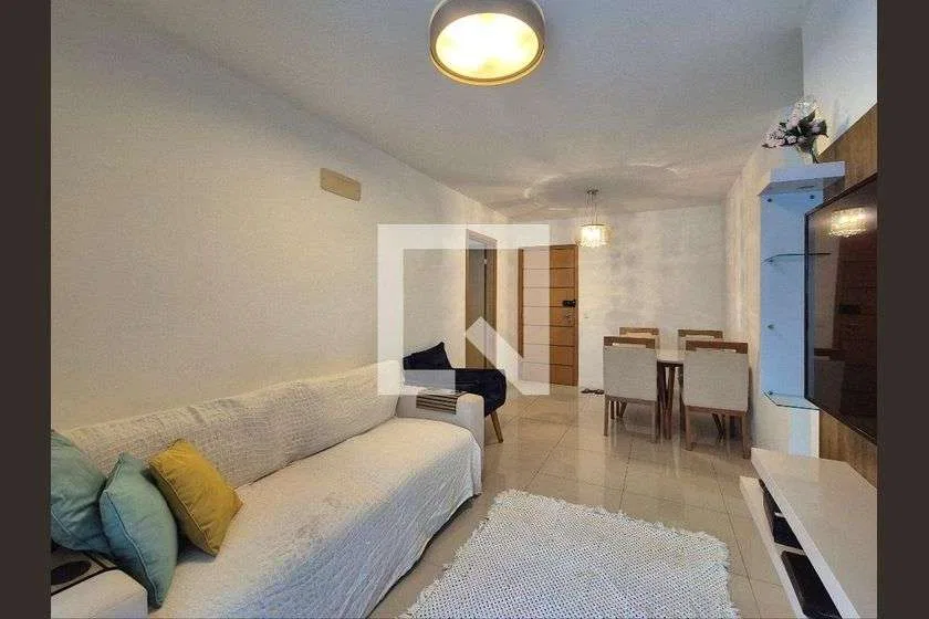 80 m² apartment with a pool in the building