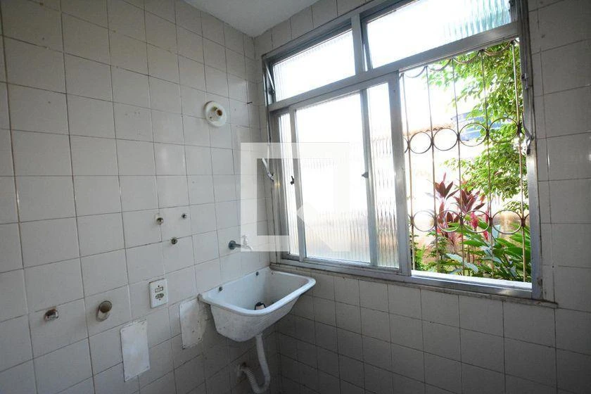 Rental apartment with 3 bedrooms, 60 m² and a closed kitchen
