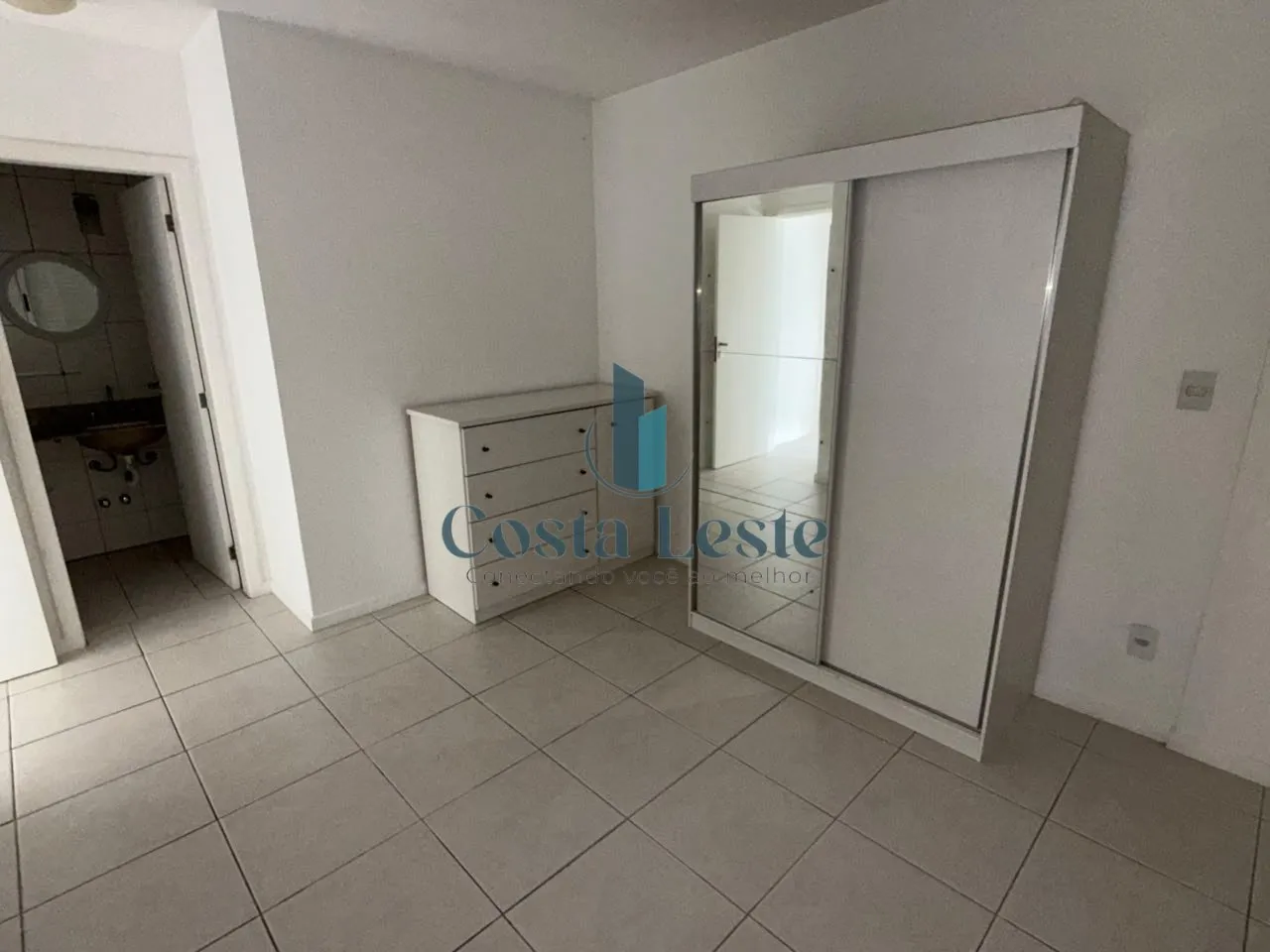 2-bedroom apartment, 1 with its own bathroom, 74 m² — photo 6