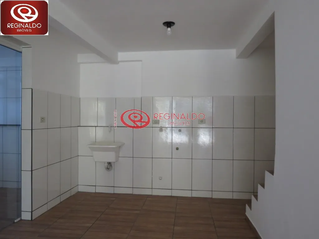 House with 2 bedrooms, 1 bath and 1 parking space — photo 11