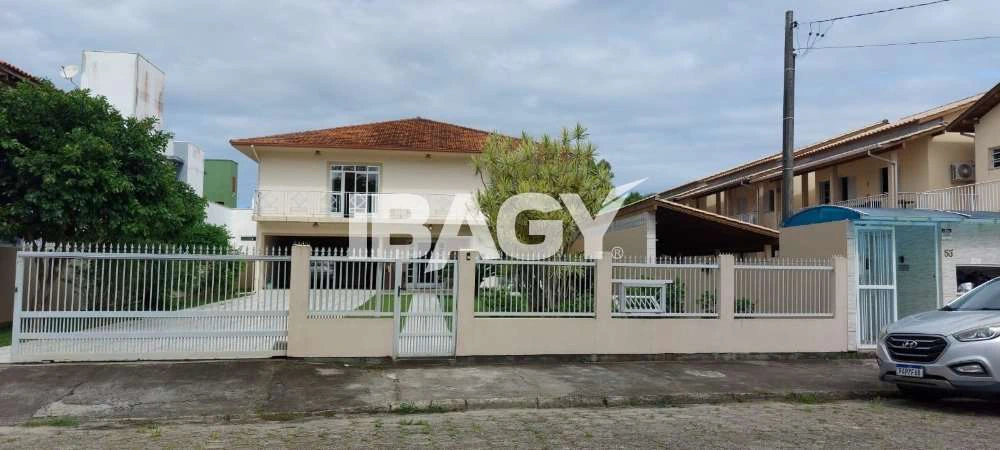 Furnished 2-floor house with 5 bedrooms and 3 bathrooms — photo 5