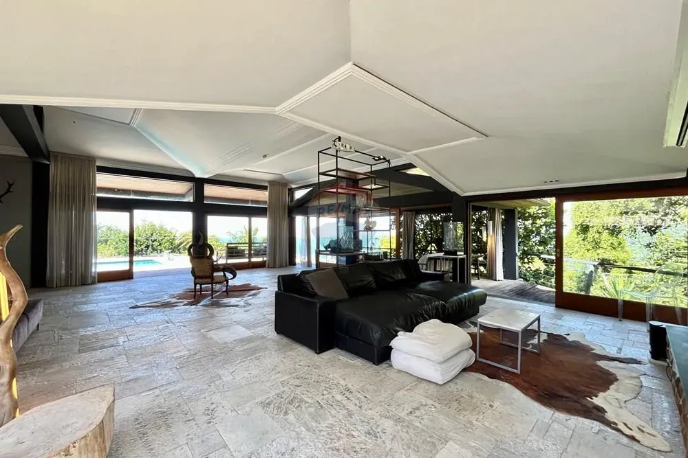 Будинок 1300 м² з 5 спальнями та 10 паркувань — photo 49