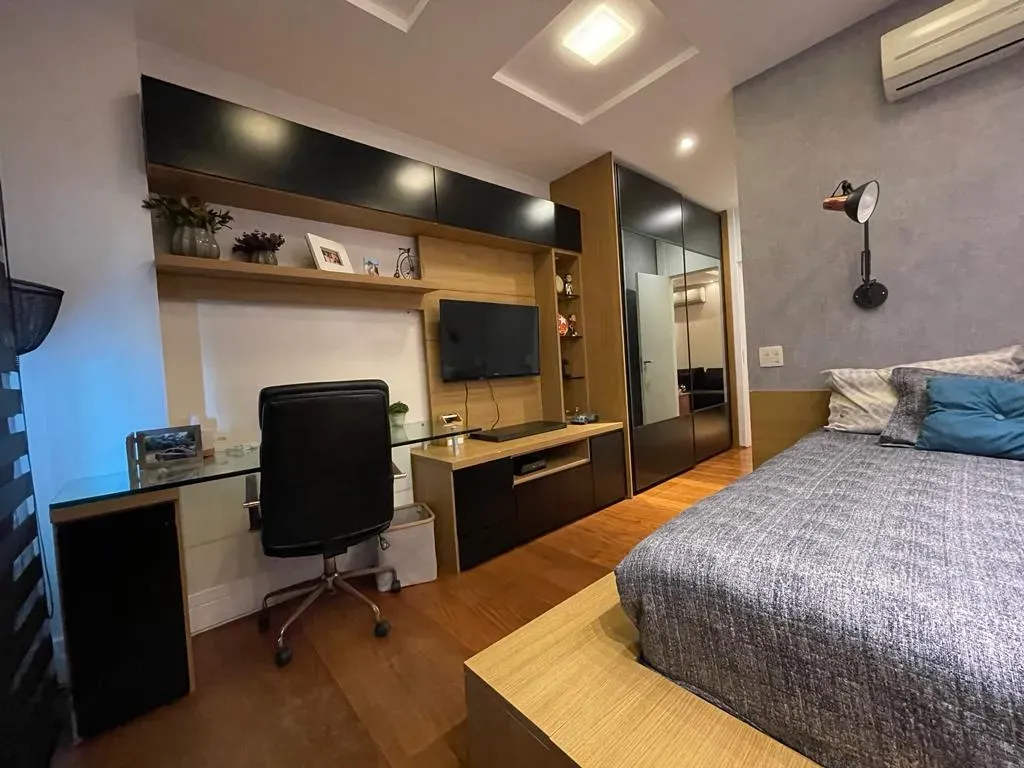 Furnished apartment with 4 bedrooms and open-plan kitchen — photo 28