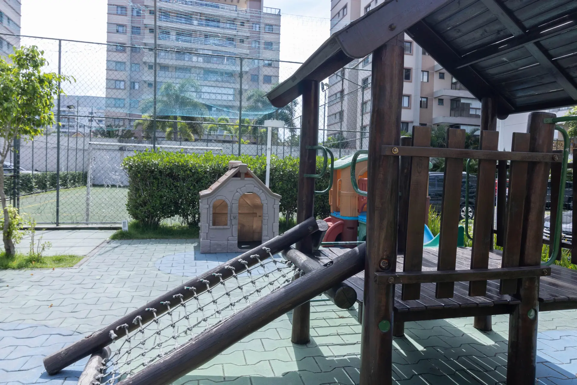 Apartamento mobiliado com 3 quartos e varanda e churrasqueira — photo 41
