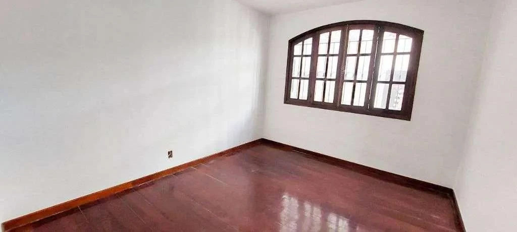3-bedroom house with a bathtub in Rio de Janeiro — photo 8