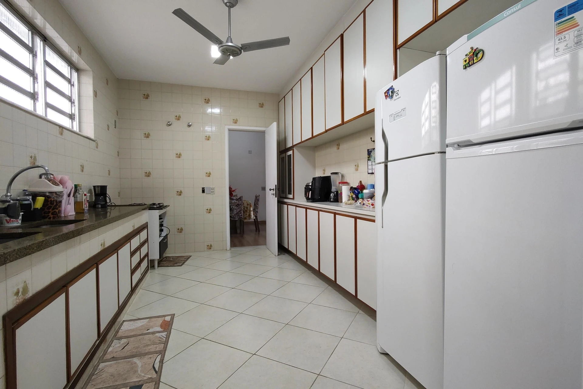 Jacuzzi y 3 dormitorios: casa de 742 m² — photo 10