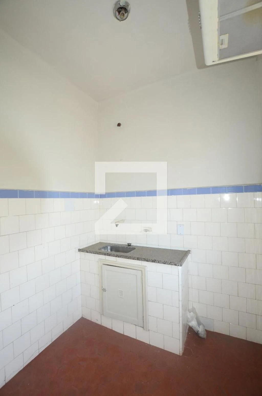 Rental apartment with 2 bedrooms and 1 bathroom — photo 18
