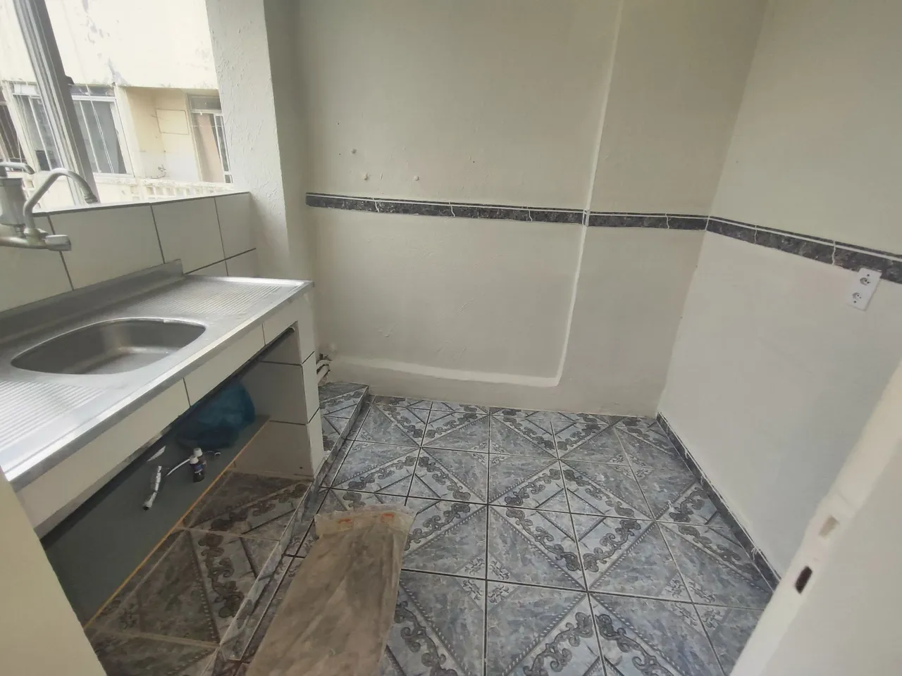 2-bedroom apartment with pool and 24h concierge — photo 4