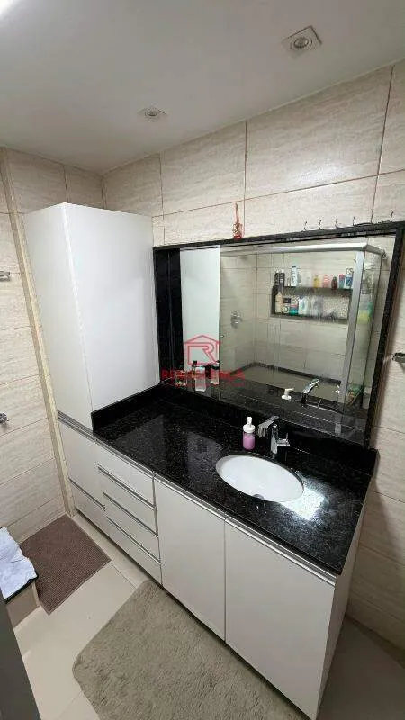 Apartamento mobiliado com 3 quartos e 3 banheiros — photo 23