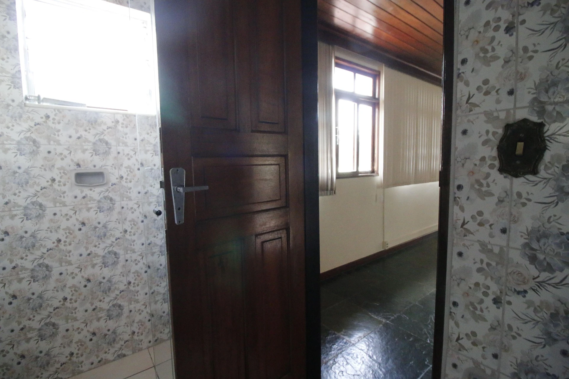 3-bedroom house with a garden