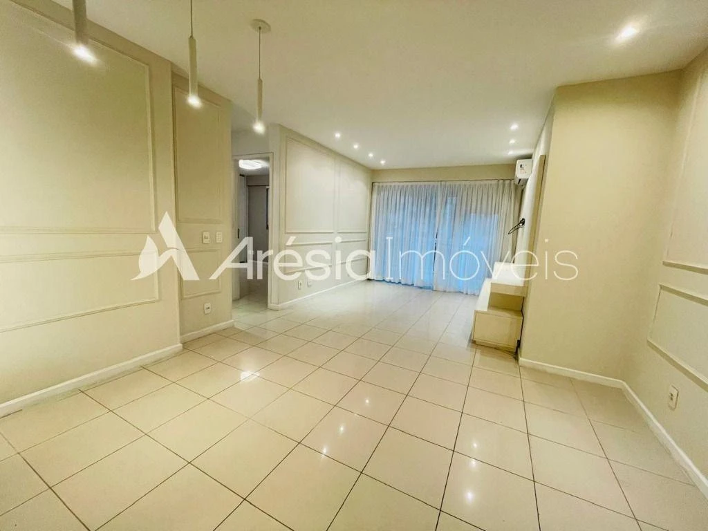 2-bedroom apartment in a building with a pool — photo 11