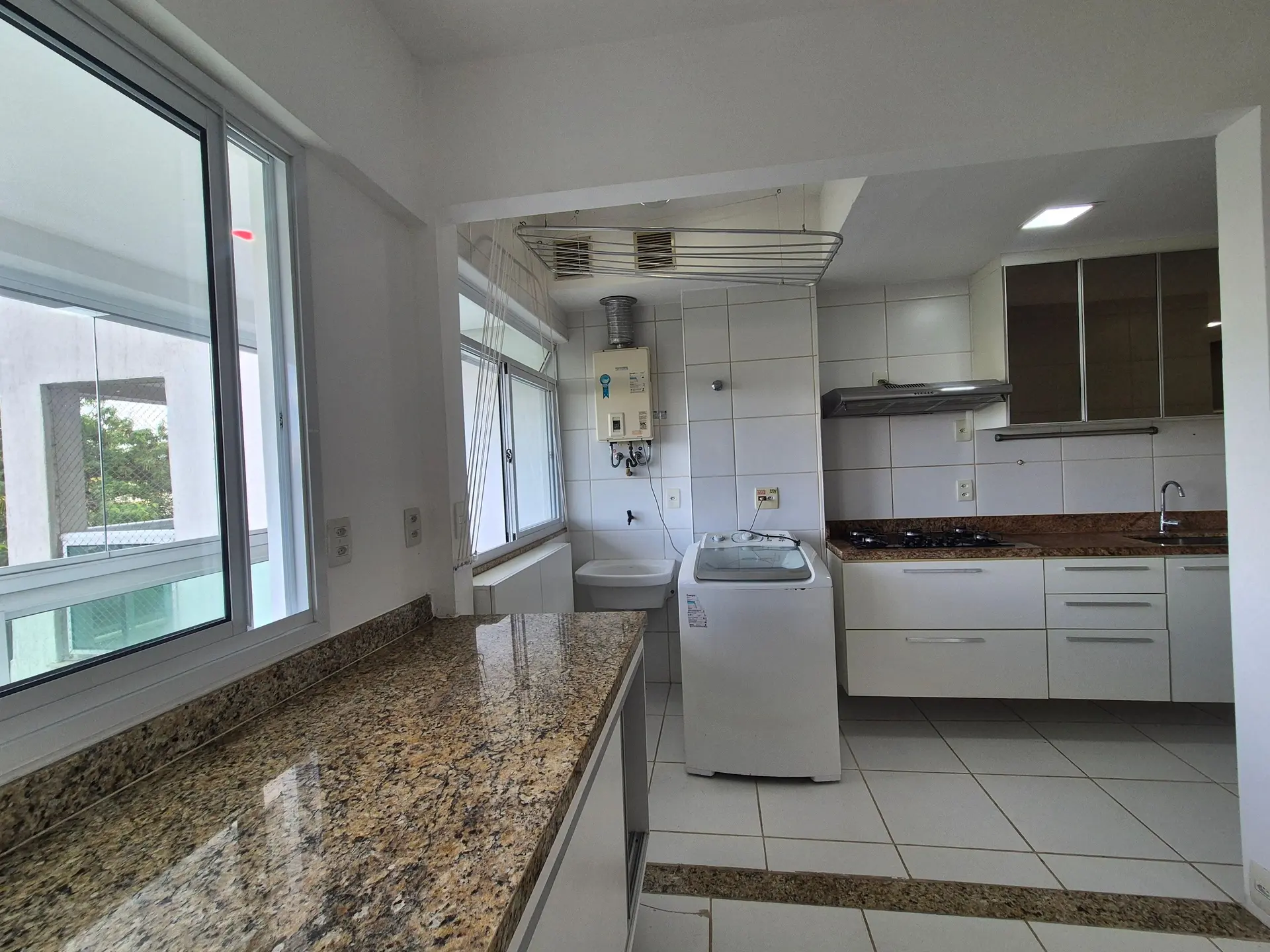 Apartment, 133 m², with a glass-enclosed balcony — photo 32