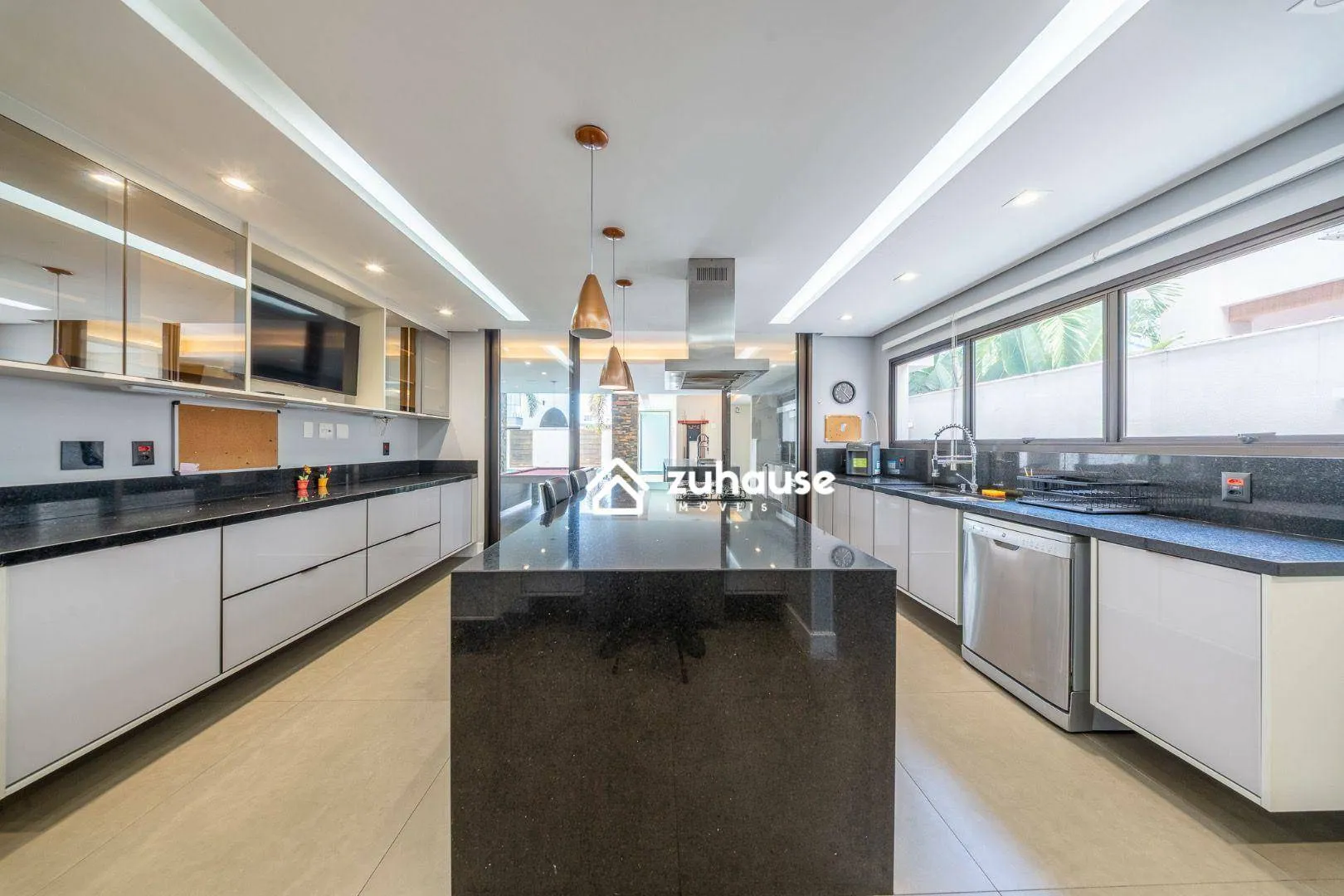 Unfurnished house with 4 bedrooms and open-plan kitchen — photo 13
