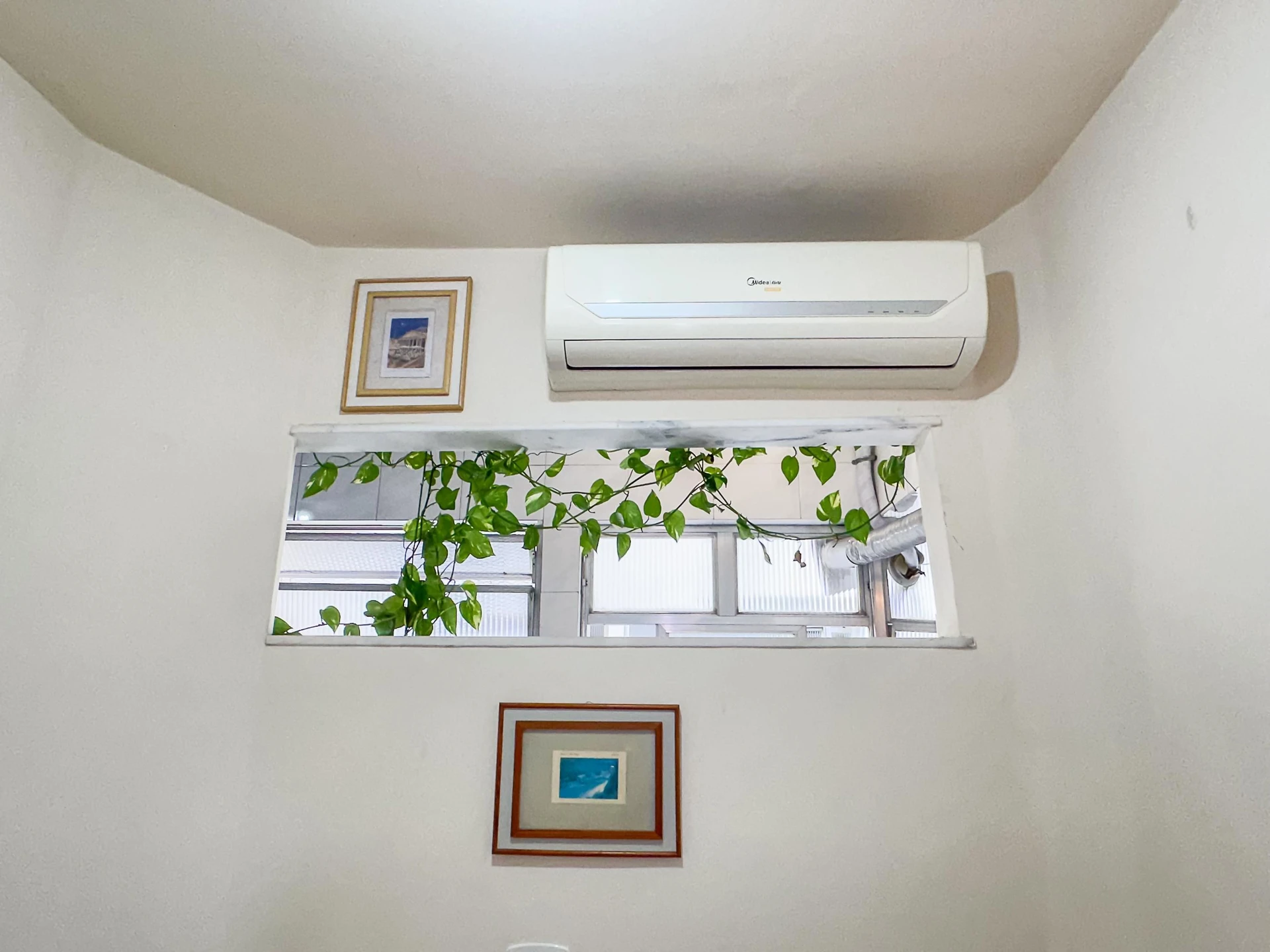 Furnished 2-bedroom apartment with separate kitchen — photo 49