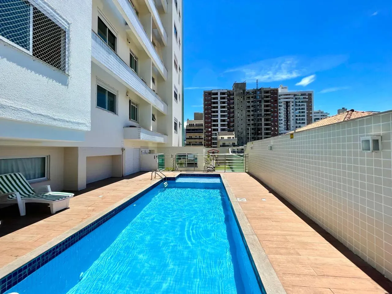 Furnished 2-bedroom apartment with balcony on the 8th — photo 18