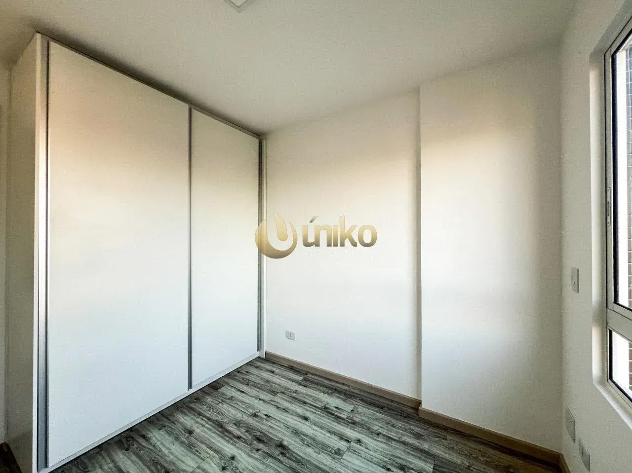 1-bedroom apartment with open-plan kitchen — photo 9