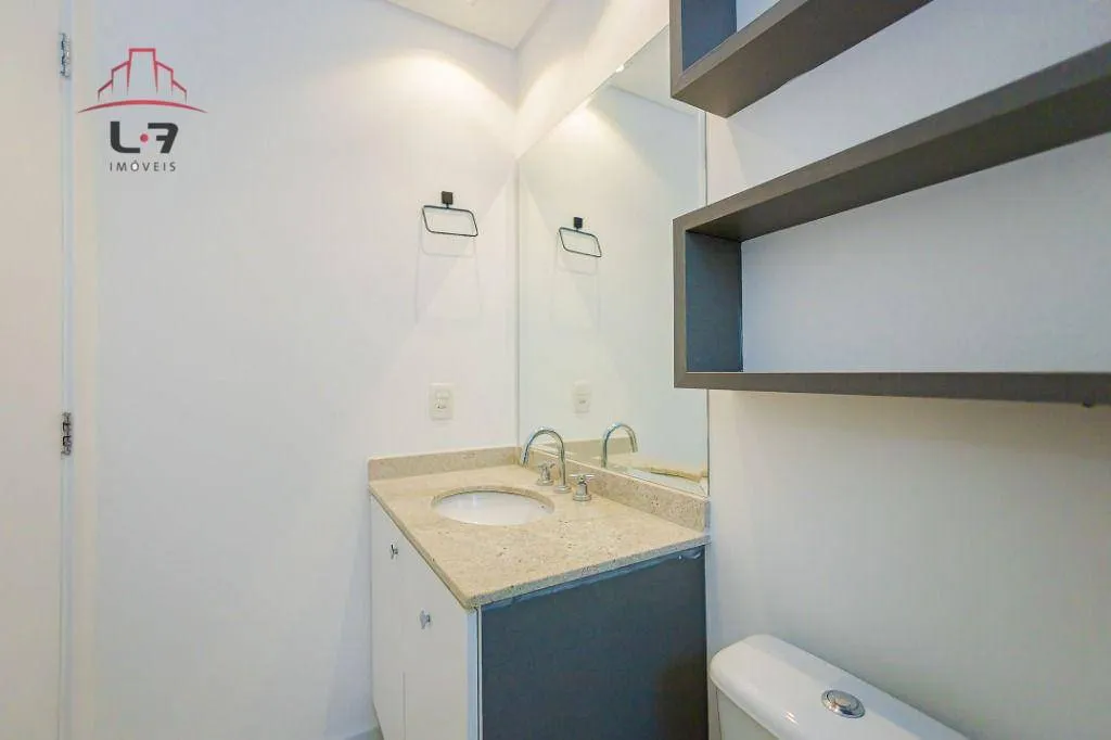 3-bedroom apartment with a grill on the balcony — photo 25