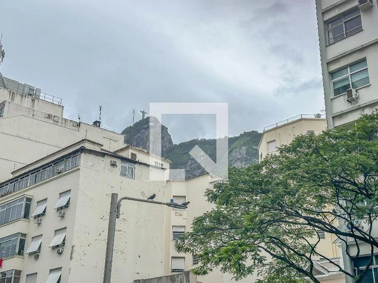 2-bedroom apartment with a mountain view in Rio de Janeiro — photo 9