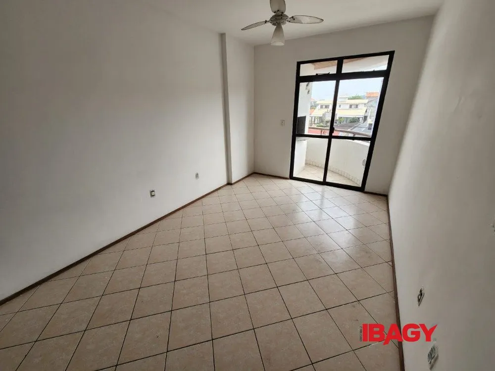 Квартира с 2 спальнями, 1 с ванной, 78 м² — photo 4