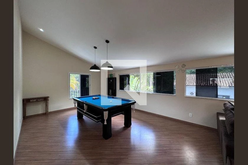 Condo house with 6 en-suite bedrooms and private garden — photo 50