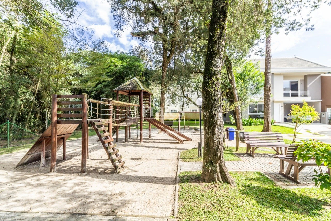 Closed-condo house with 4 bedrooms and 306 m² — photo 22