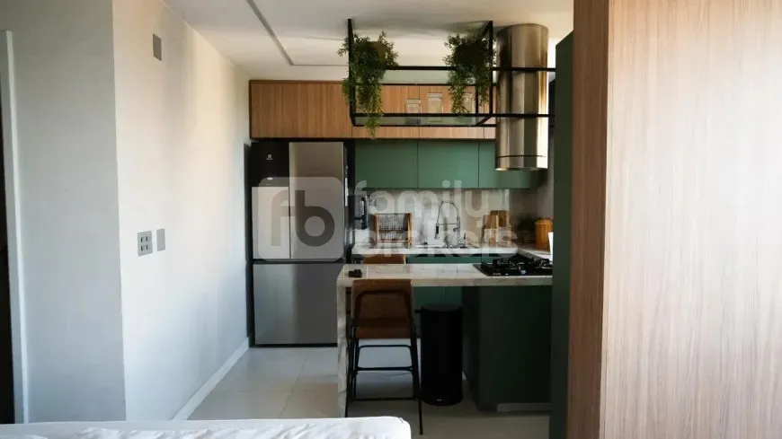 2-bedroom apartment with a glass-enclosed balcony — photo 10