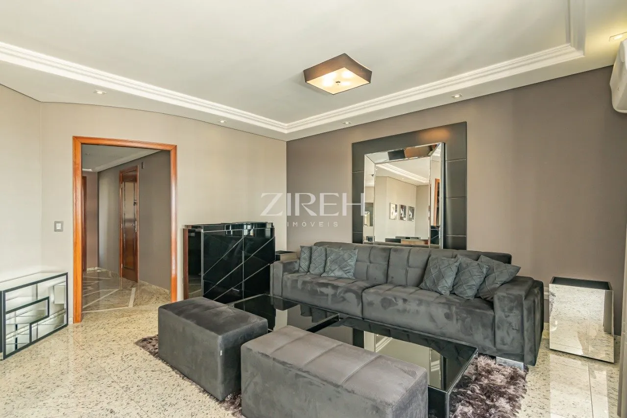 3-bedroom apartment with 3 parking spots and 249 m² — photo 3