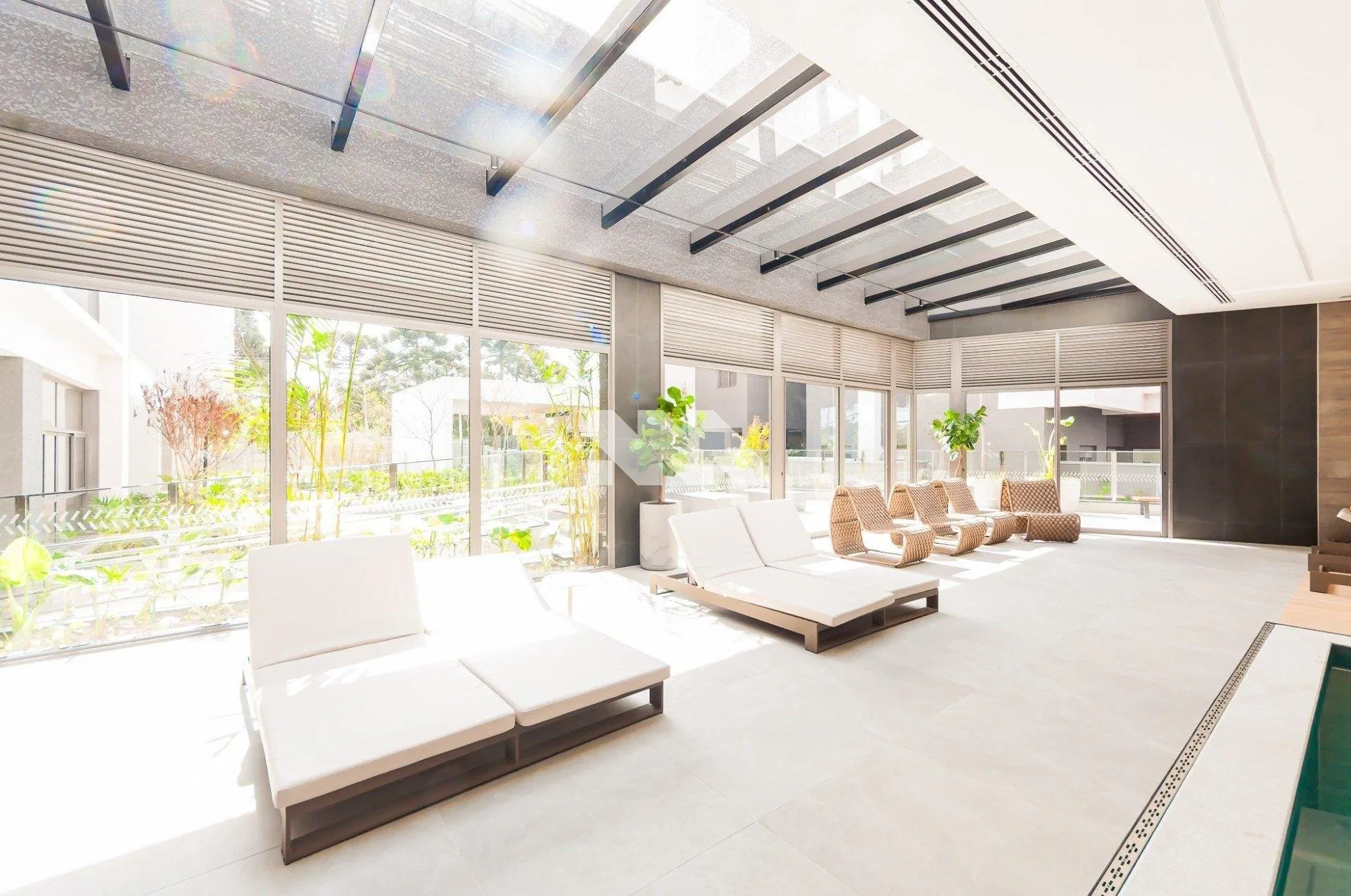 Apartment on the 5th floor with floor-to-ceiling windows — photo 31