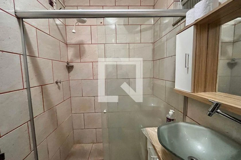 Furnished 2-bedroom apartment with 65 m² — photo 22