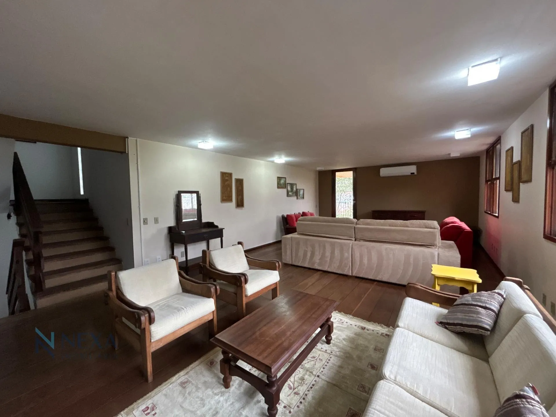 House with 5 bedrooms and 499 m², 2 en-suites — photo 27