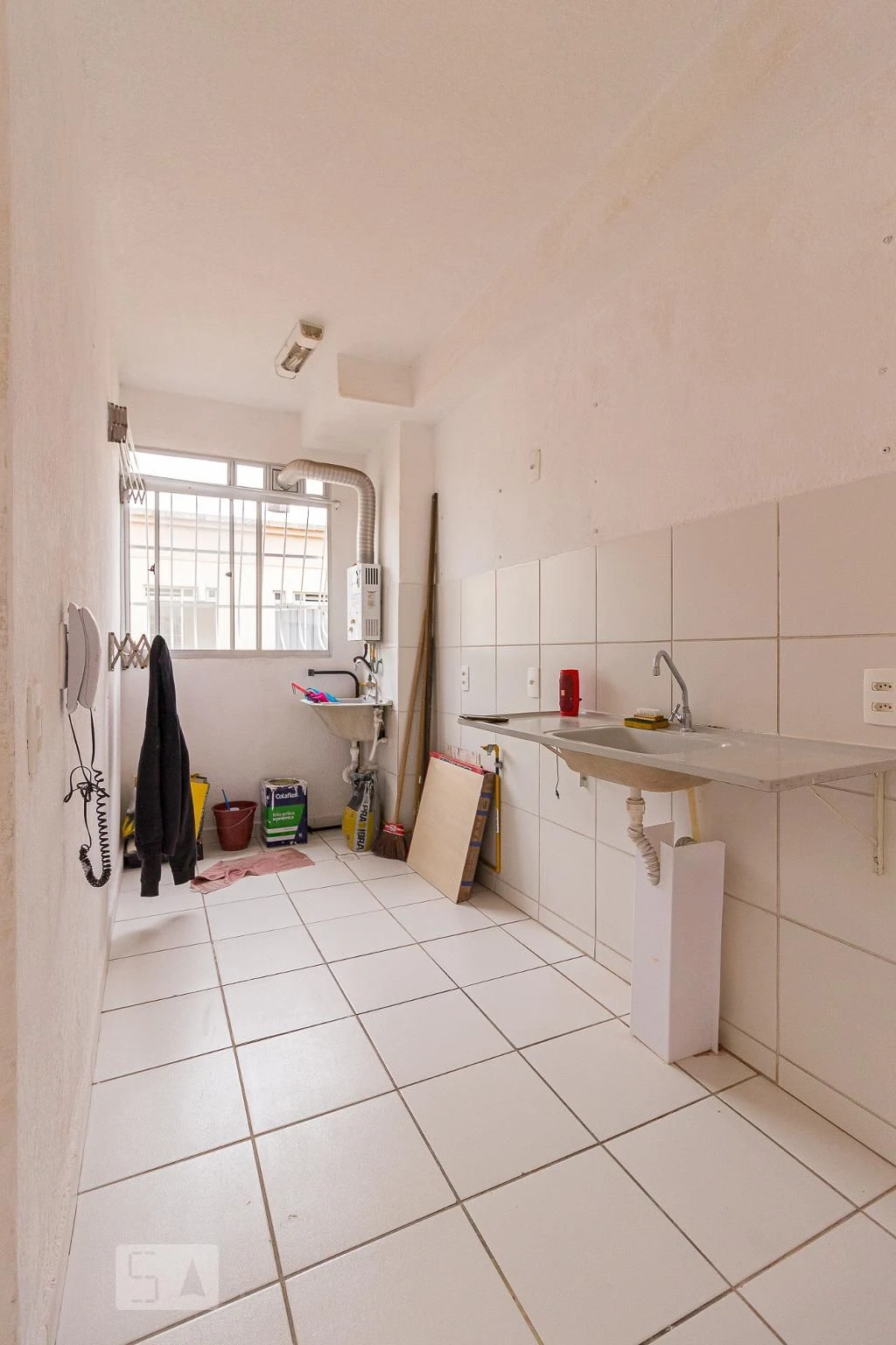 Apartamento sem mobília com cozinha fechada e 2 quartos — photo 34