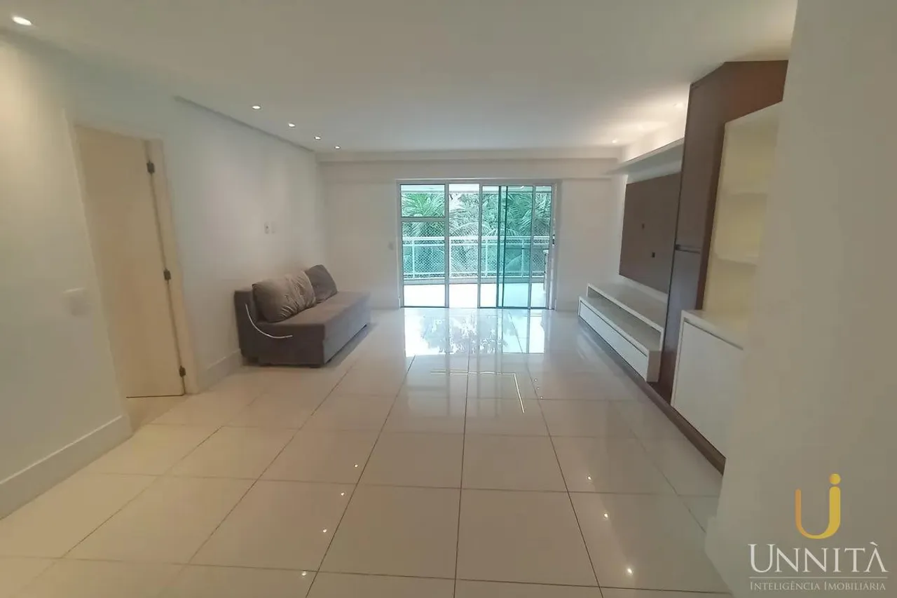 3-bedroom apartment with integrated kitchen and balcony — photo 5