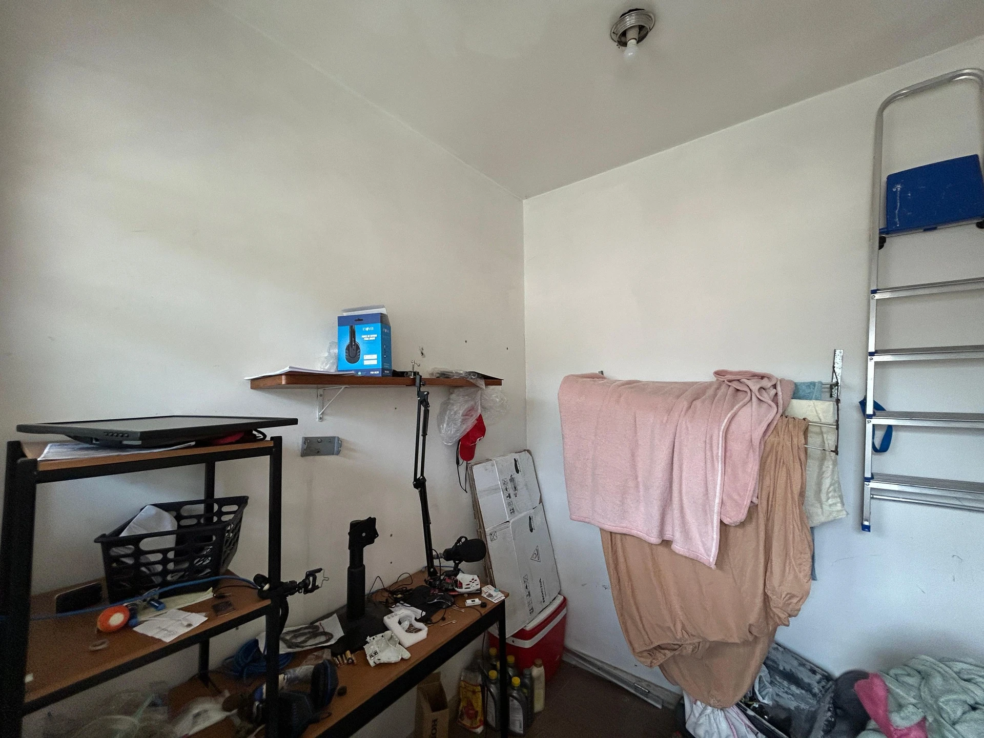 Washing machine in a 3-bedroom apartment, 130 m² — photo 23