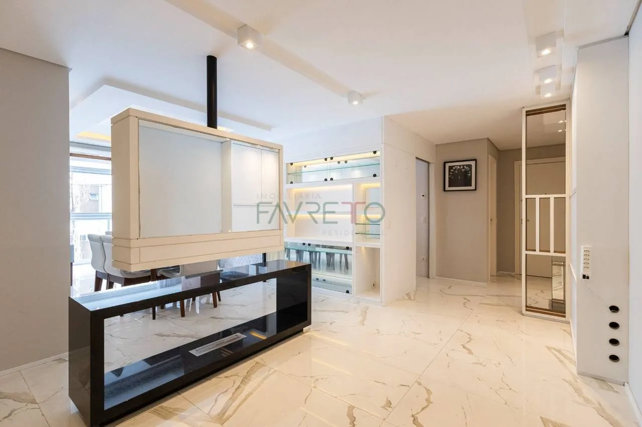 Apartamento de 3 quartos em condomínio com piscina — photo 3