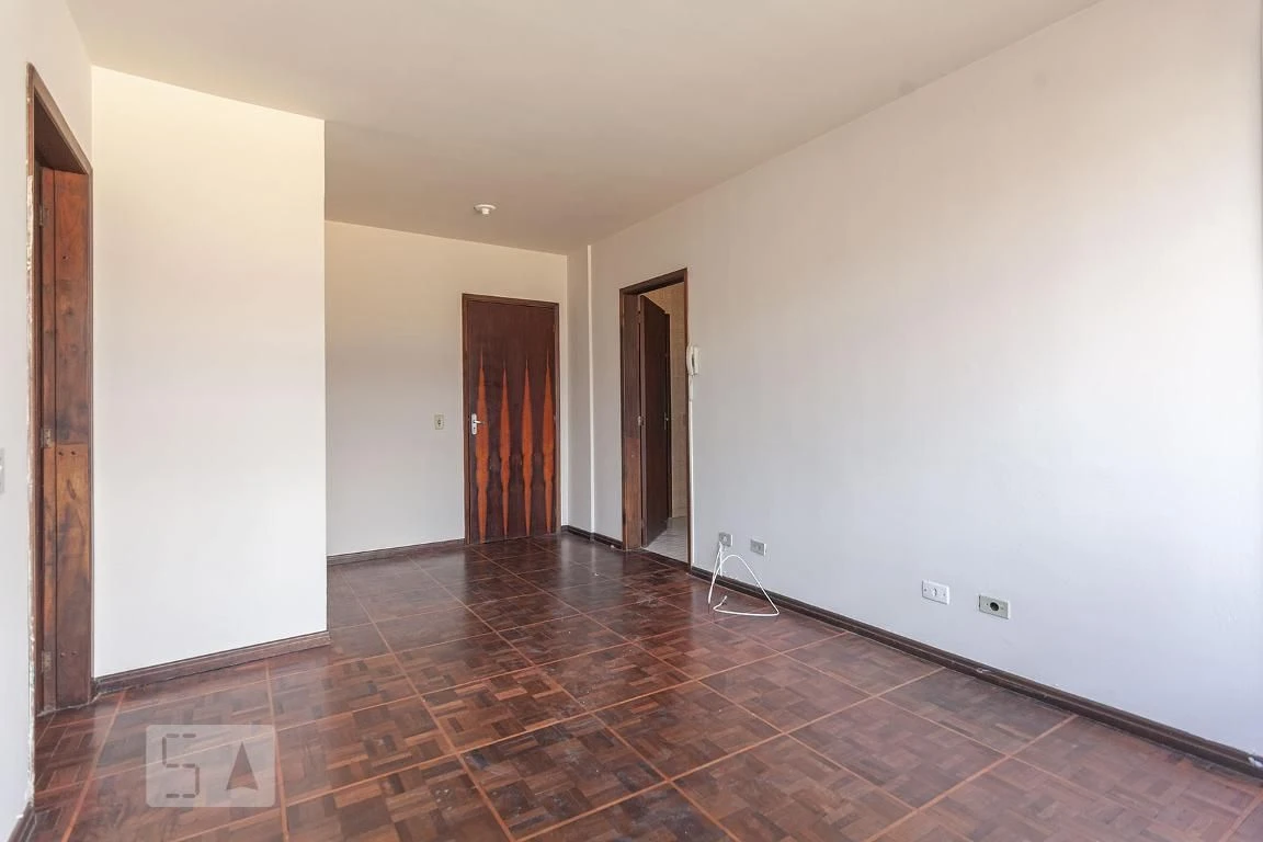Unfurnished apartment with 3 bedrooms and 1 bathroom — photo 9