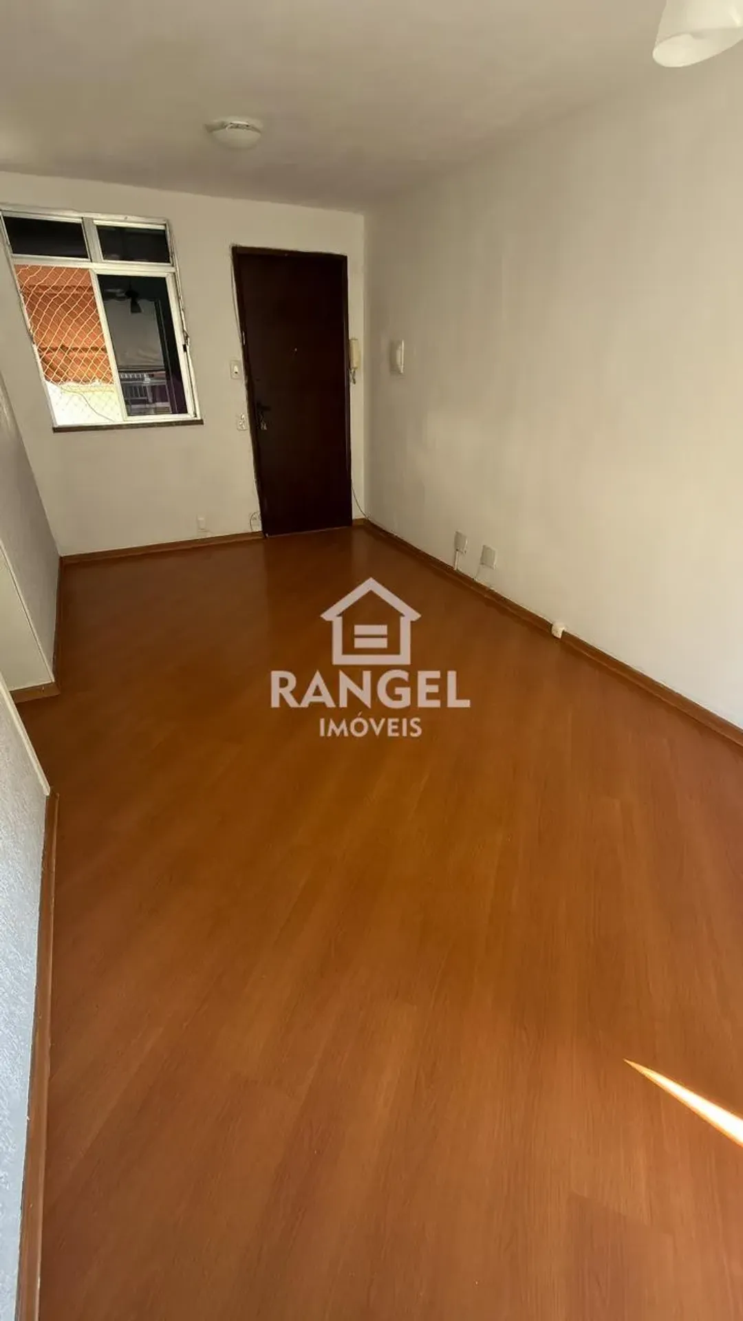 Apartment, 54 m², with wood or laminate floors — photo 17