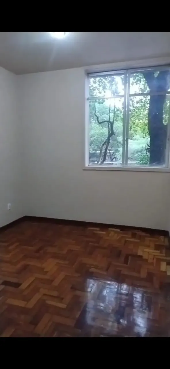 Unfurnished apartment with 3 bedrooms and 2 bathrooms — photo 4