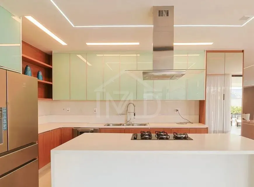 Furnished house with 5 bedrooms and open-plan kitchen — photo 9