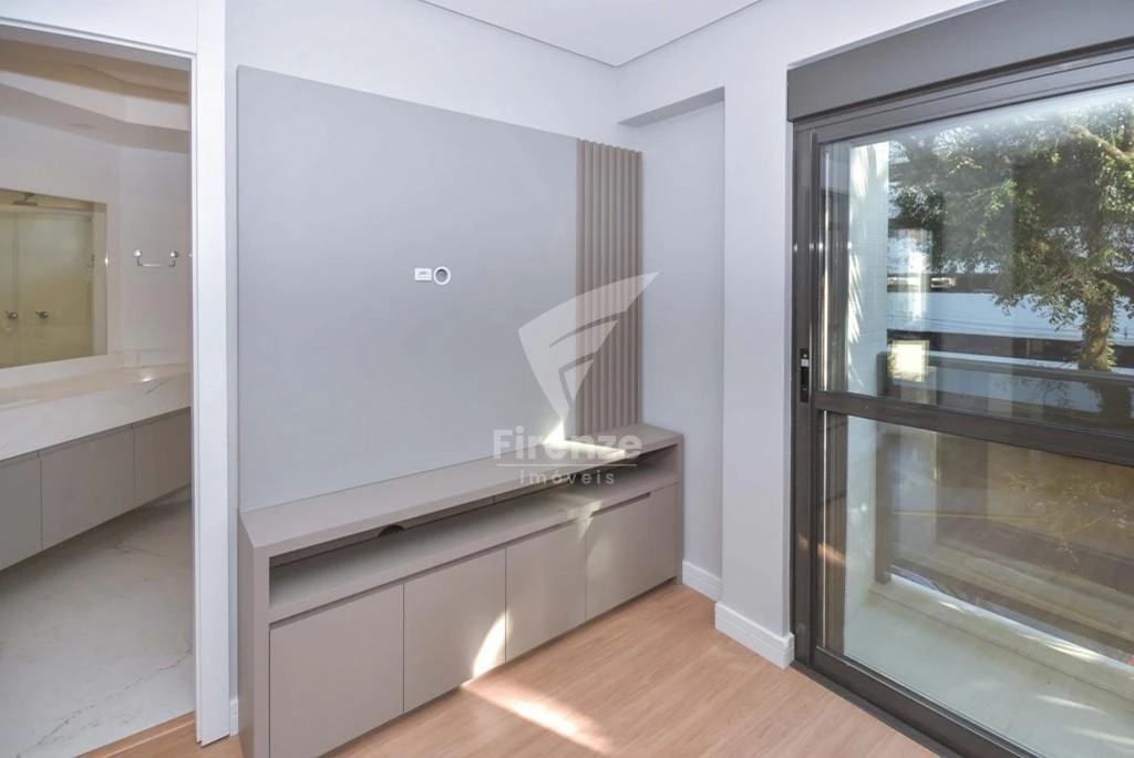 3-bedroom apartment with a home office in Curitiba — photo 41