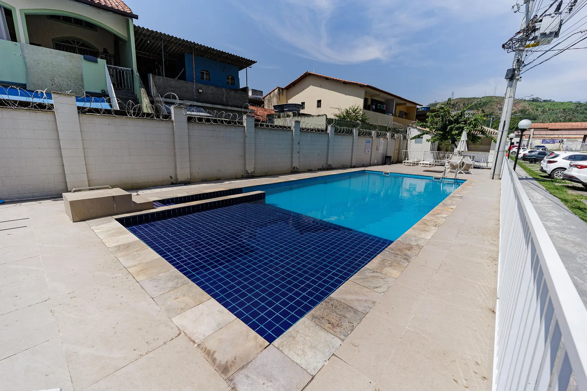 Apartamento de 2 quartos em condomínio com piscina — photo 24