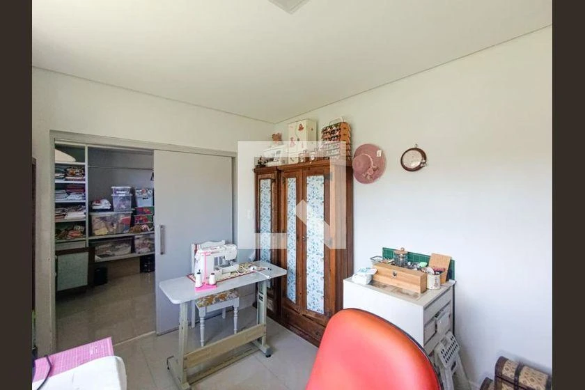 Casa mobiliada com 5 quartos e 5 banheiros, 500 m²