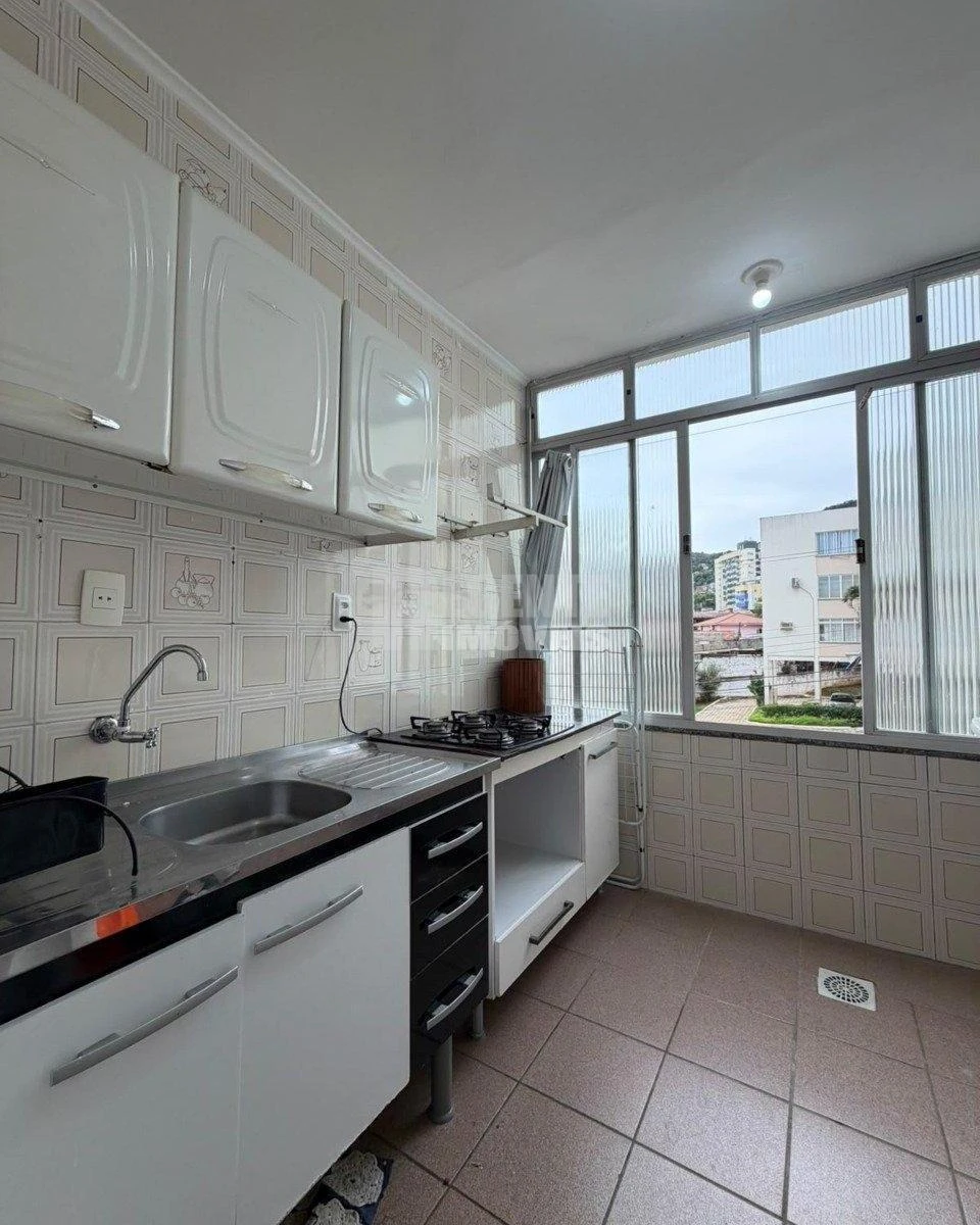 One-bedroom apartment with a home office in Florianópolis — photo 4