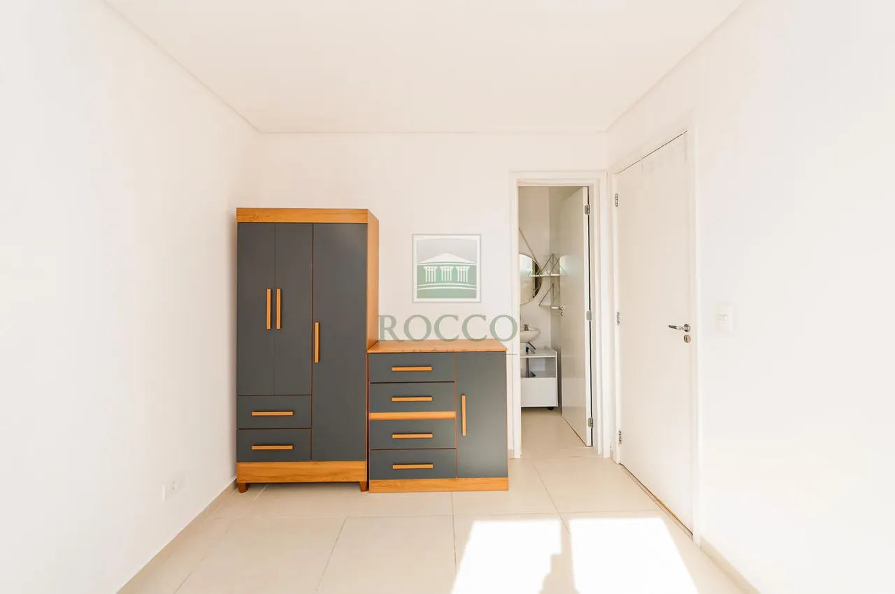 1-bedroom apartment with en-suite and 1 parking space