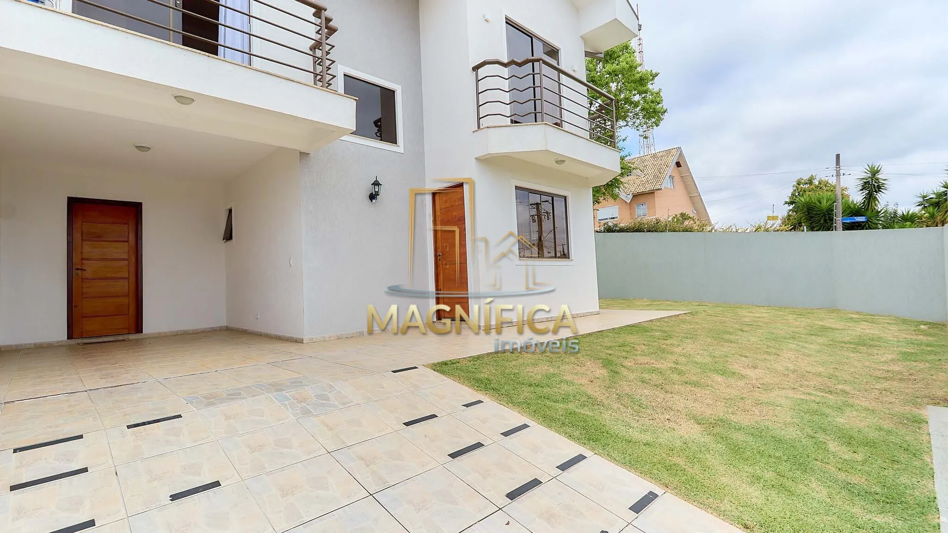 House with 3 bedrooms and 3 bathrooms, no parking — photo 47