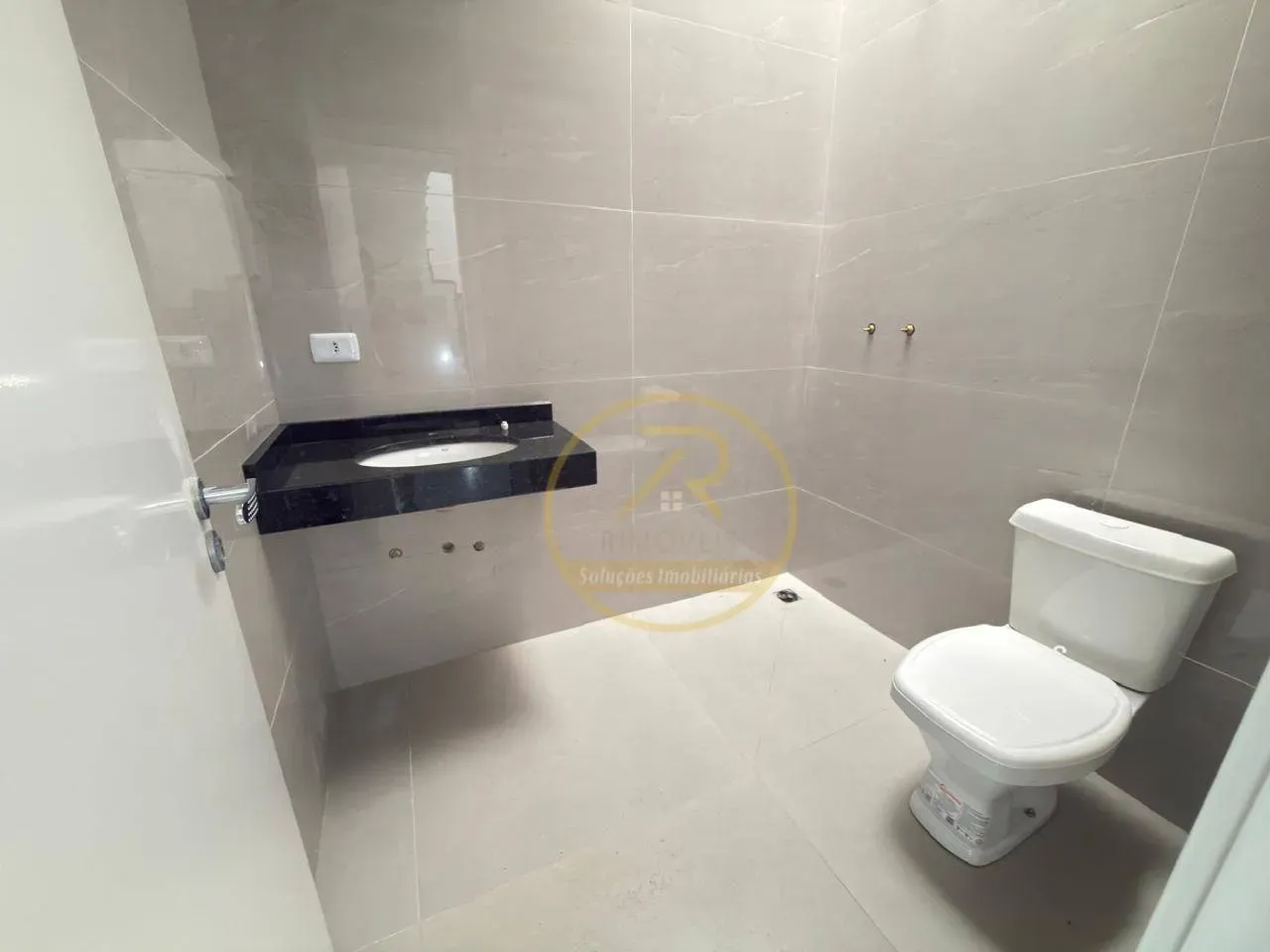 House 100 m² with 3 bedrooms and 2 parking spots — photo 16