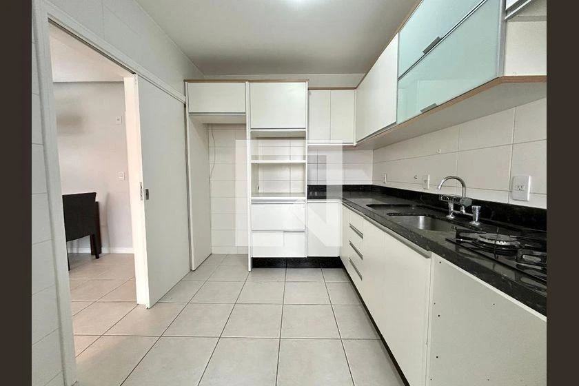 2-bedroom apartment in a building with a gym — photo 43