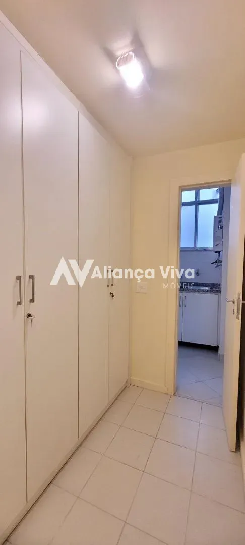 96 m² unfurnished apartment with 2 bedrooms and suite — photo 38